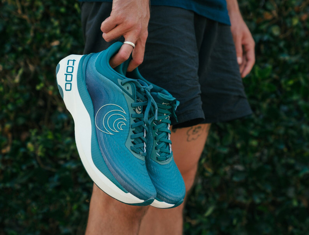 Topo Athletic Men's Aura, Teal/White