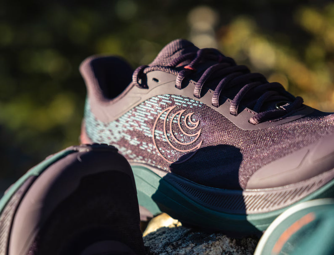 Topo Athletic Women's Ultraventure 4, Purple/Dark Teal