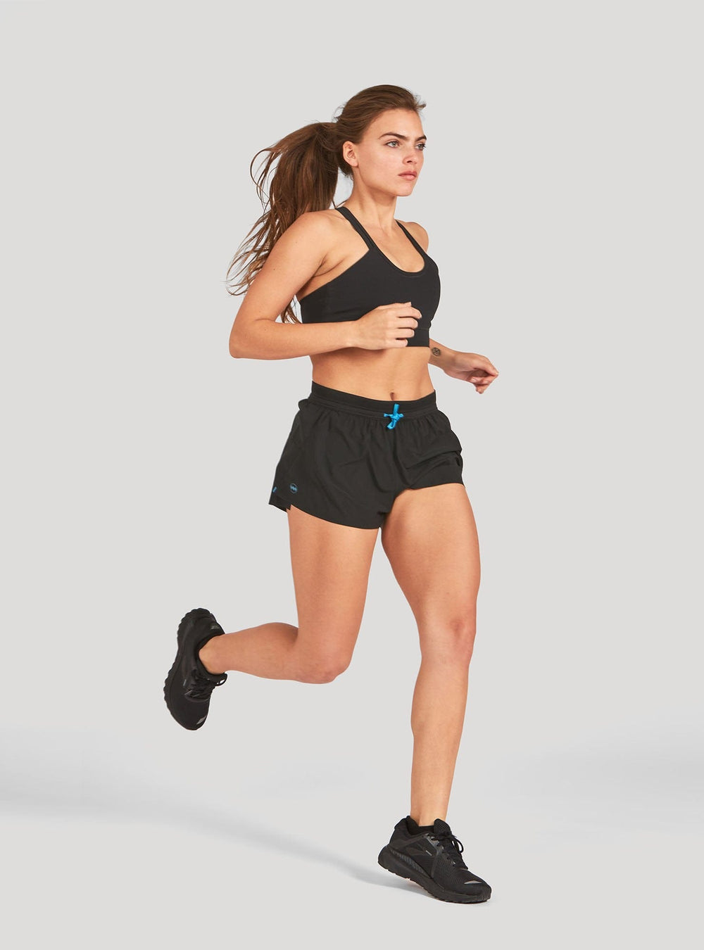Janji women’s running shorts in motion – ultralight fit with breathable waistband during a run