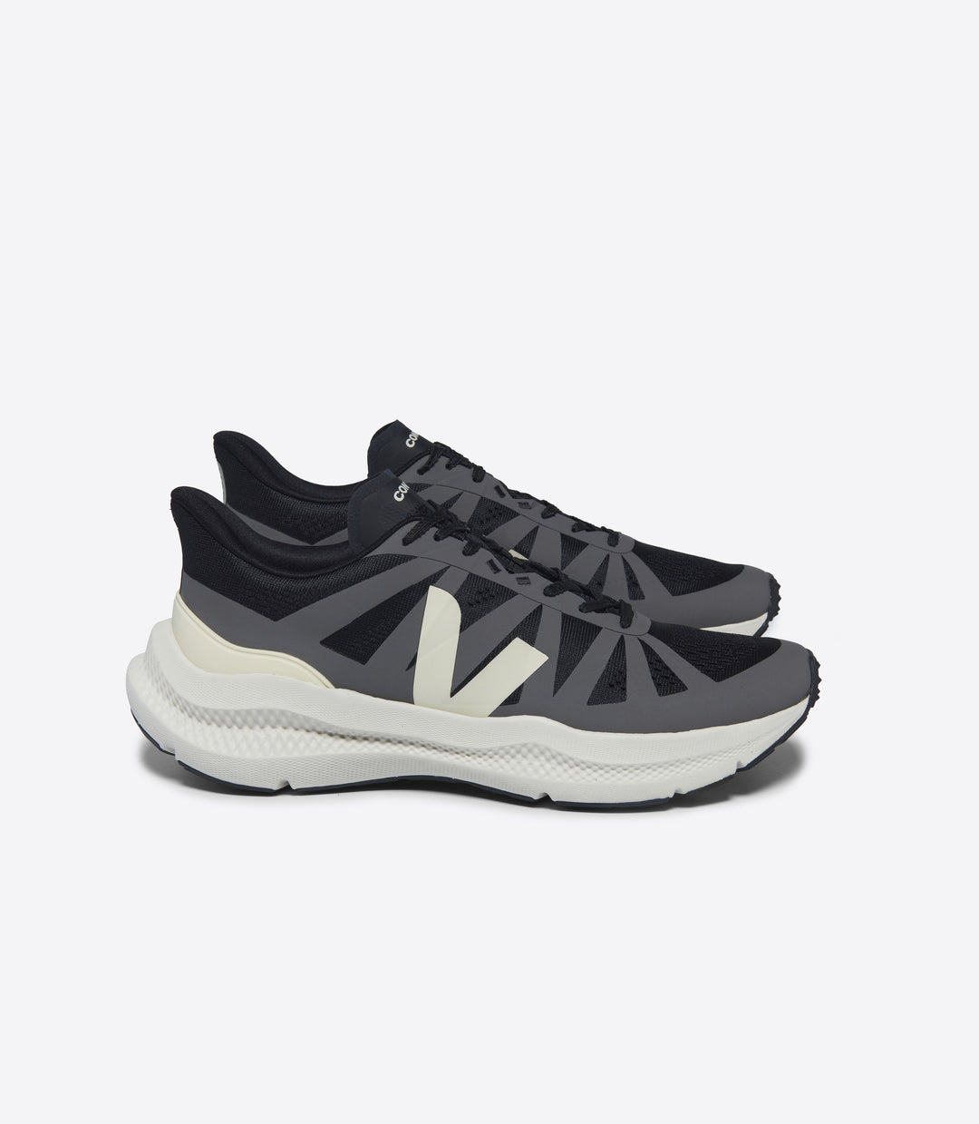 Side view of Veja Condor 3 Men running shoes, shown as a pair